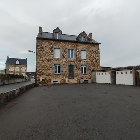 Appartamento Le Petit Mélorien Saint-Méloir-des-Ondes Esterno foto